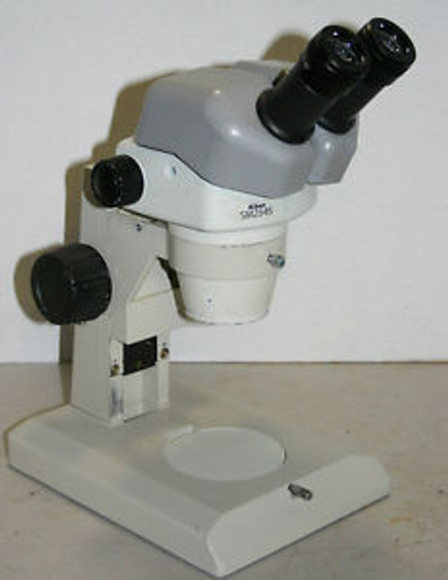Nikon SMZ-645 Stereozoom Microscope 8-50X on Desktop stand