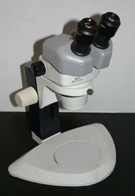 Nikon SMZ-660 Stereozoom Microscope 8-50X on Desktop stand