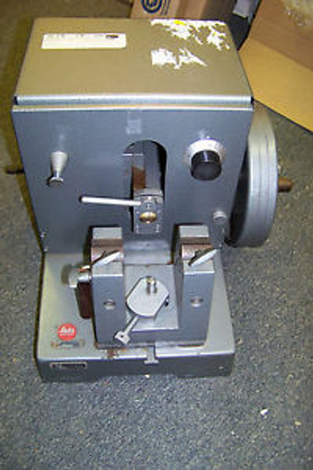 Leitz 1212 Microtome