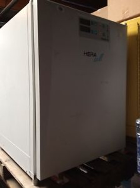 Heraeus Kendro HERAcell C02 incubator, water jacketed w/ Warranty