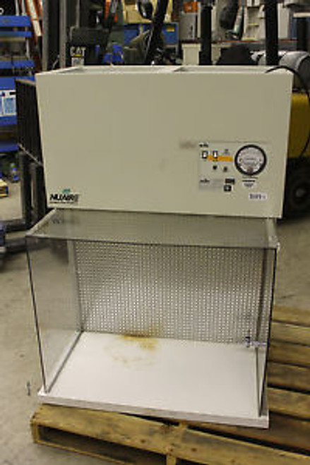 NUAIRE LAMINAR FLOW FUME HOOD 115V NU-201-330