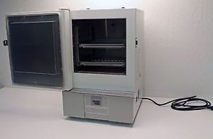 Yamato Natural Convection Oven, 1 cu.ft., Max 300°C, DX-302C, NEW, With Warranty