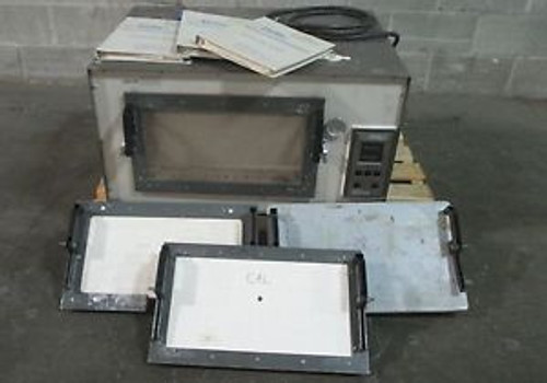 Delta Design 9059 Environmental Test Chamber Oven w/ 9010 Controller Used