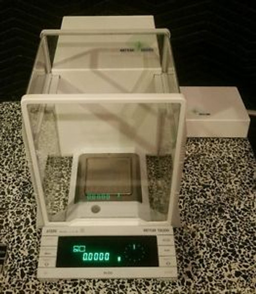 Mettler Toledo AT200 Analytical Balance d=0.1mg Max=205g in Good Working Cond.