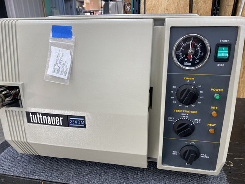 TUTTNAUER 2540 AUTOCLAVE