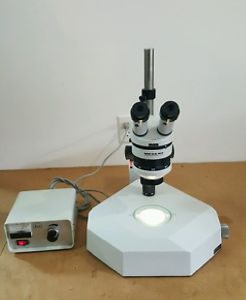 Wild Microscope M5A with Illuminated base and power supply
