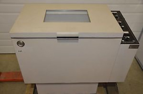 Thermo Scientific Lab-Line Floor Model 3526 Environmental Incubator Shaker