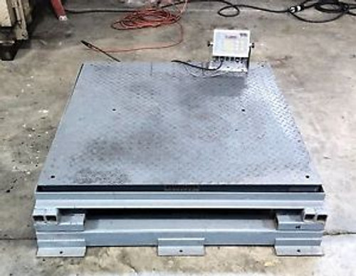 FAIRBANKS 5000LBS PLATFORM FLOOR SCALES DIGITAL SCALE DISPLAY 4 X 4 PLATFORM