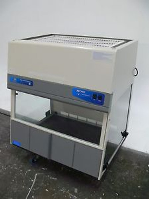 Labconco 3970305 3 PCR Enclosure / Hood W/ UV Light, Protection Panel & Airflow