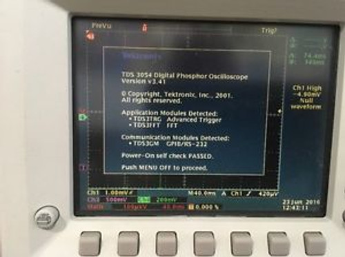Tektronix TDS 3054 TDS3054 500 MHz 4 Channel Color Oscilloscope