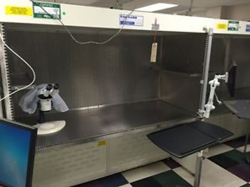 BAKER 16 Laminar Flow Hood