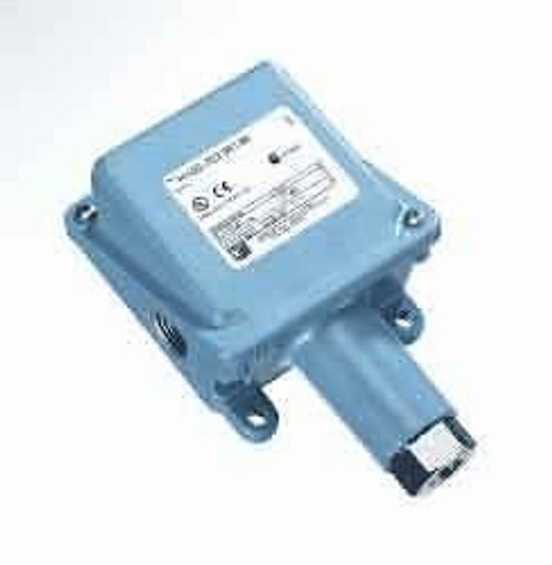 United Electric Controls H100-191 Nema 4X Pressure Switch 10 To 100 Spig