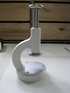Levelling Hand Press For Specimen Slide For Zeissleicanikonolympus