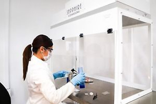 SAPPHIRE Portable Benchtop Vertical laminar Flow Hood - Polypropylene SAPPHIRE Portable Benchtop Vertical laminar Flow Hood - Polypropylene