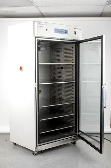 Large Capacity CO2 Incubator Advanced, Selectable RH, 29 cu ft 115V, 60 Hz