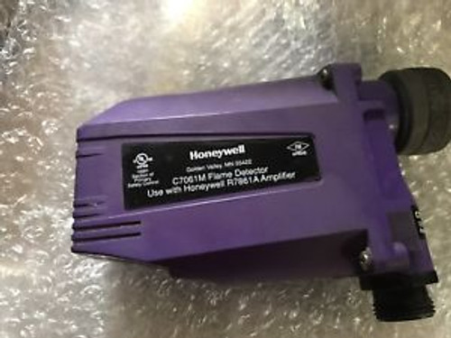 Honeywell C7061M 1016 Self Check Ultraviolet Flame Detector