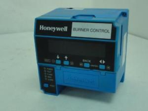 154005 Used Honeywell RM7838-A-1014 Industrial Primary Controller 120VAC