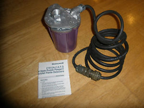 HONEYWELL C7012E1161 PURPLE PEEPER UV FLAME DETECTOR