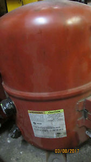 TRANE COMPRESSOR MODEL CRHL100J0H00 USED REMOVED FROM UNIT.