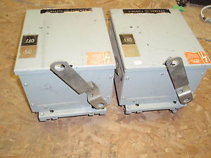 QTY 3 USED GENERAL ELECTRIC ELECTRIC BUS  STYLE 3 30 AMP 240 VOLT