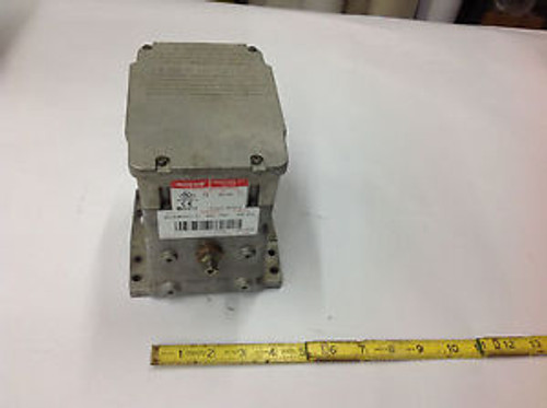 Honeywell M6194B1011 Modutrol Iv Motor 24V  60-120 Sec. Used