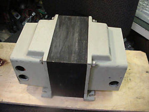 MGE Topaz ultra isolation transformer 2.5kva .0005pf 91002-31 120/240:120/240 MGE Topaz ultra isolation transformer 2.5kva .0005pf 91002-31 120/240:120/240