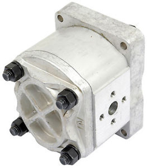 Massey Ferguson Pump, Power Steering, Clock Wise S.62216  1825212M91, 30-3030350
