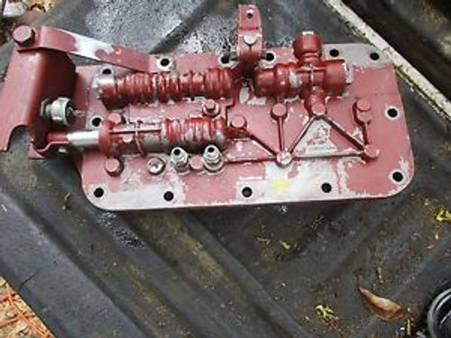 1977 Allis Chalmers 7000 7010 Diesel Farm Tractor Hydraulic Valve Housing 268255