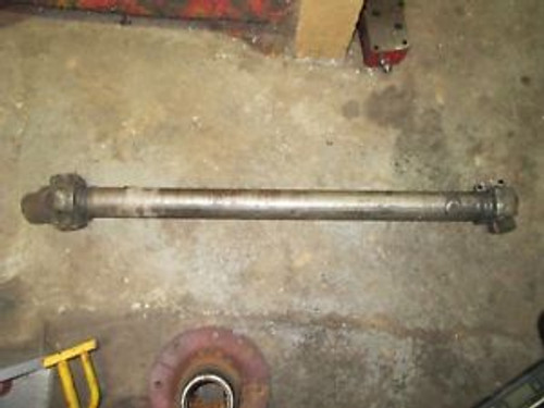 Case 2294 Tractor Front Axle 4X4 Driveshaft