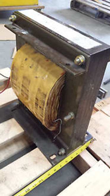 Lambda/Veeco 5KVA High Current Transformer 220V 25A 1ph, Taps from 150-1200 Amps