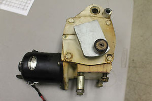 AK2-75-3 Motor and gearbox