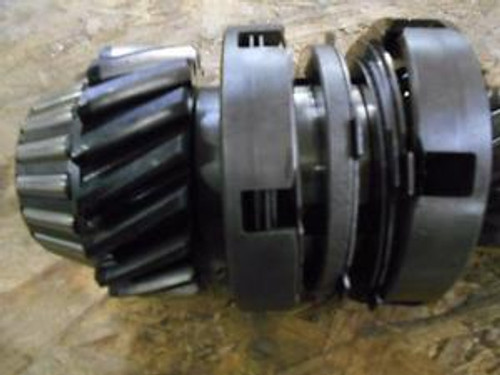 John Deere R50843 4430 Top Shaft, Quad Range