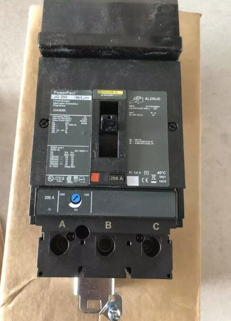 Square D JGA36200 circuit breaker