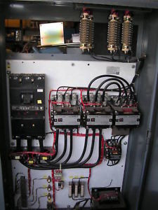 CUTLER-HAMMER WIND-STARTER BOX WITH 400 AMP BREAKER