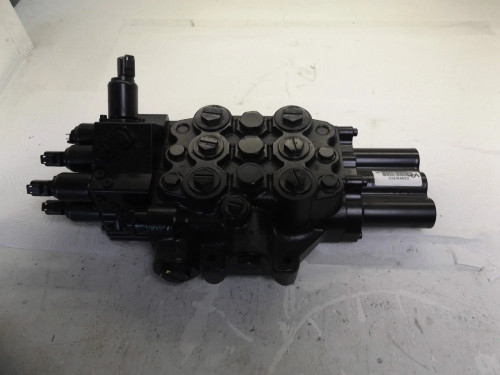 Volvo Jcb  332/X4693 Hydraulic Valve
