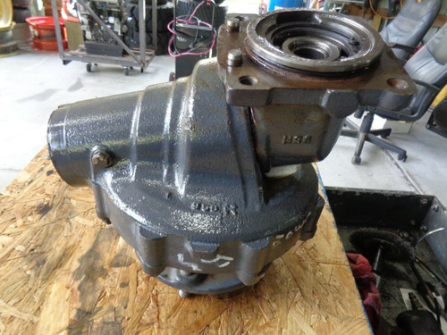 Kubota L3010. 4X4 Left Side Hub Complete. Excellent Cond. Ready To Install