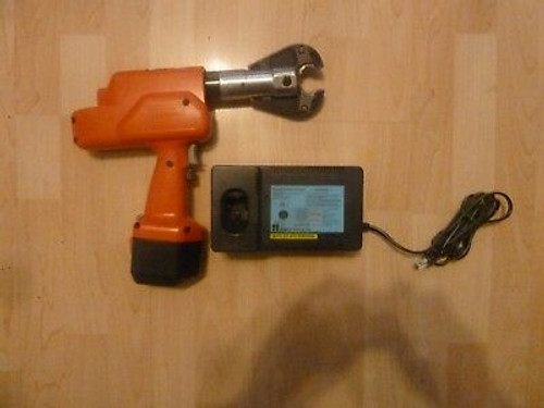 Huskie 6 Tons Robot Crimper With Battery And Charger