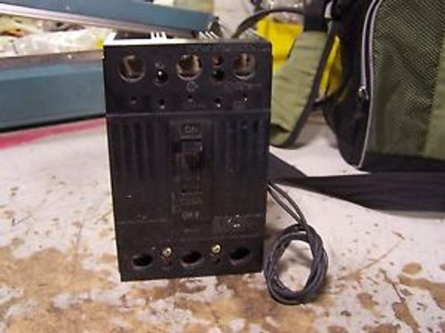 GE 125 AMP CIRCUIT BREAKER W/ SHUNT TRIP 240 VAC 3 POLE TQD32125ST1