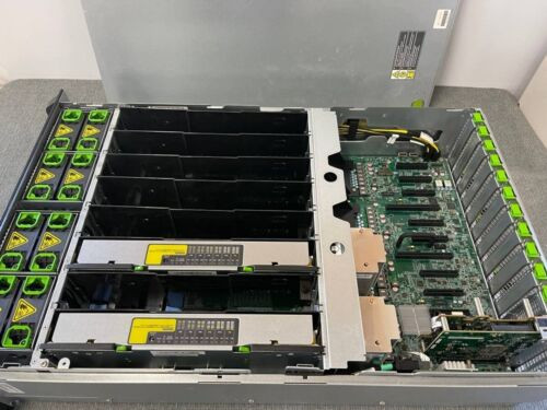 Fujitsu Primergy Rx4770 M3 No Cpu 2X Heatsink No Memory No Hdd 3X Power ...