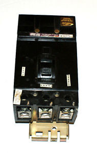 Square D Q23225 Circuit Breaker 225 Amp 3 Pole 240V Type Q2 - Used ...