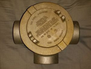 CROUSE HINDS GUA CONDUIT BOX FOR HAZARDOUS LOCATION 2 EXPLOSION PROOF ...