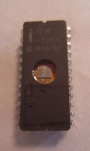Buy - Vintage Intel 1977 D2716 L1123015 24-Pin Ic Processor Chip