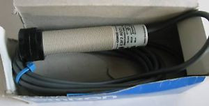 Sensore Fotoelettrico Omron E3F2-R2Z1 24-240 Vac Usato