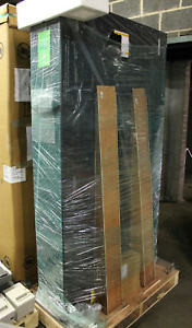 SCHNEIDER APC ACRD200 InRow RD Fluid Cooled System Rack Network Data Center