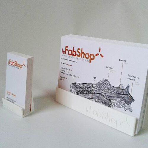 le business card and flyer holder