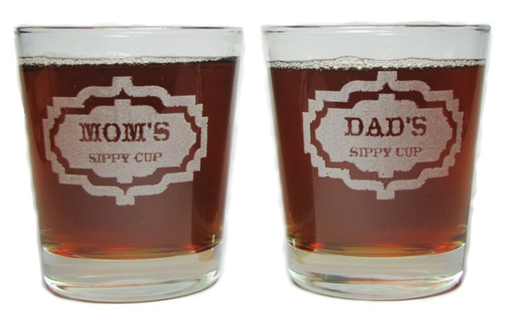 Mom's and Dad's Sippy Cups - Engraved Hi-Ball Rocks Glasses - 13 Oz - Permanently Etched - Fun & Unique Gift!