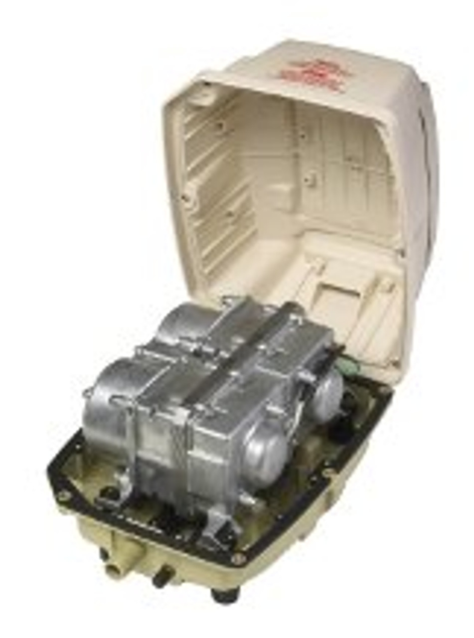 Nitto Kohki LA-80 Linear Piston Compressor - 3.2 cfm