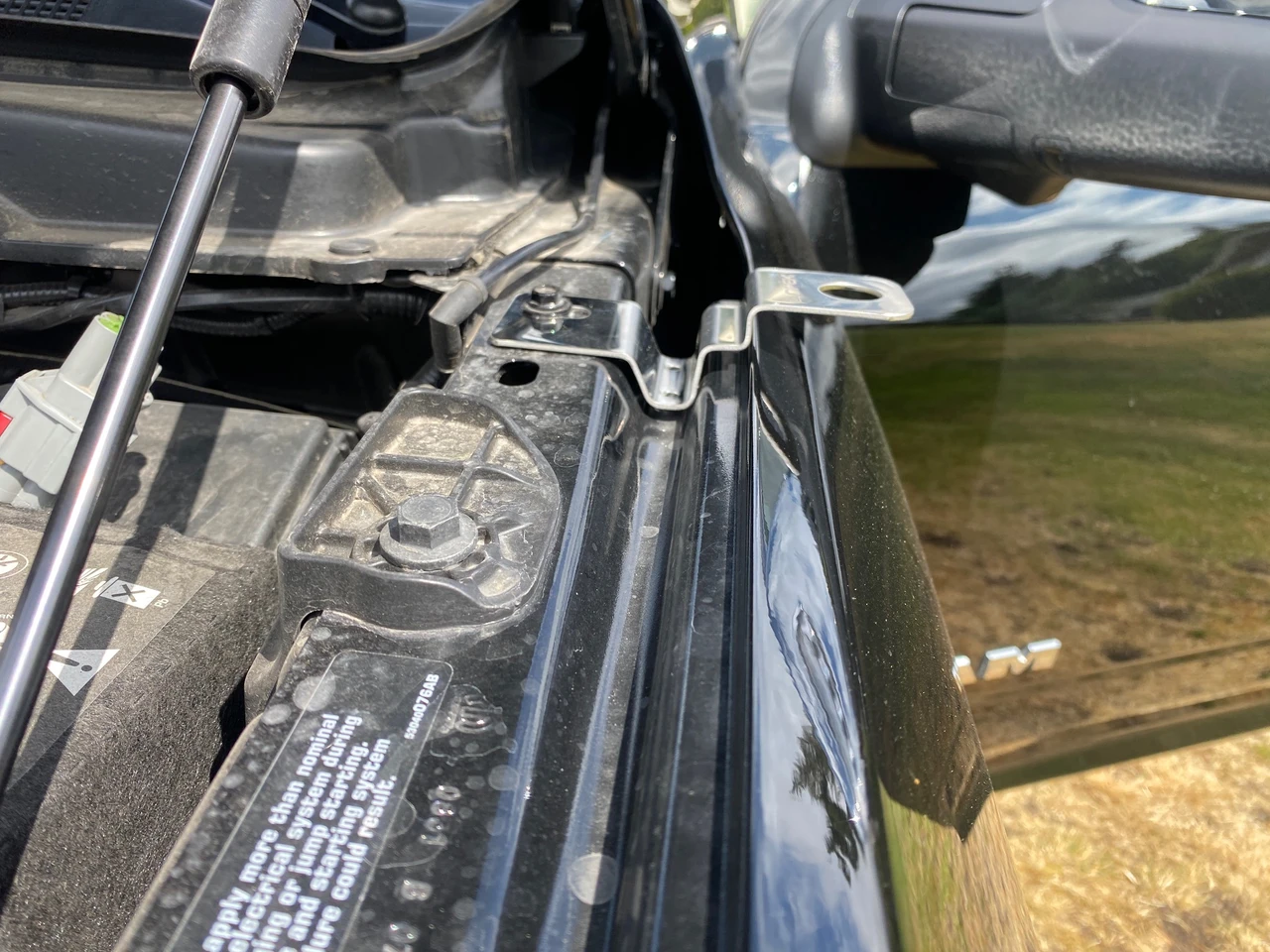 2019+ - RAM Truck 2500-5500 No Drill Antenna Fender Bracket - M417-DRV