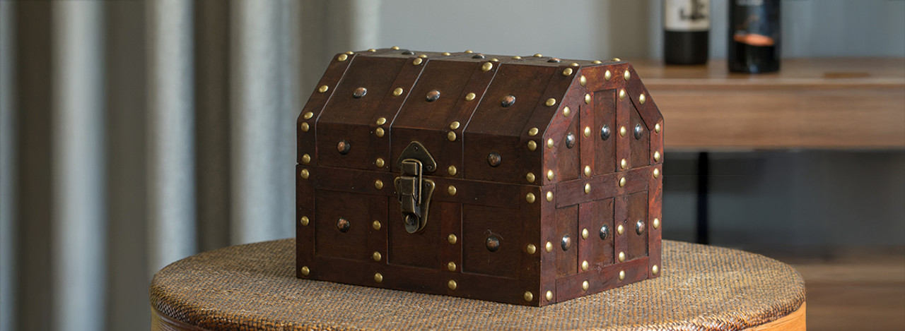 Wood Treasure Chests & Trunks Wood Treasure Chests & Trunks