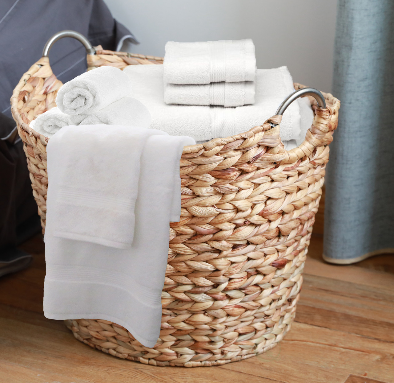 Buy Wholesale QI003364.L Large Round Water Hyacinth Wicker Laundry
